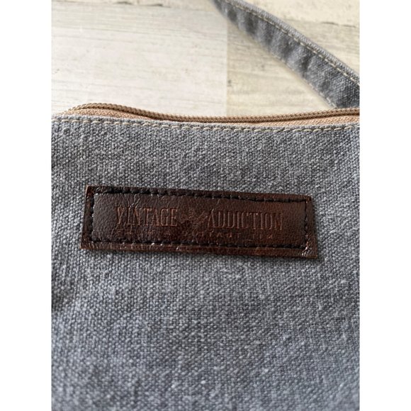 Vintage Addiction woman’s grey cloth crossbody purse - Picture 2 of 8